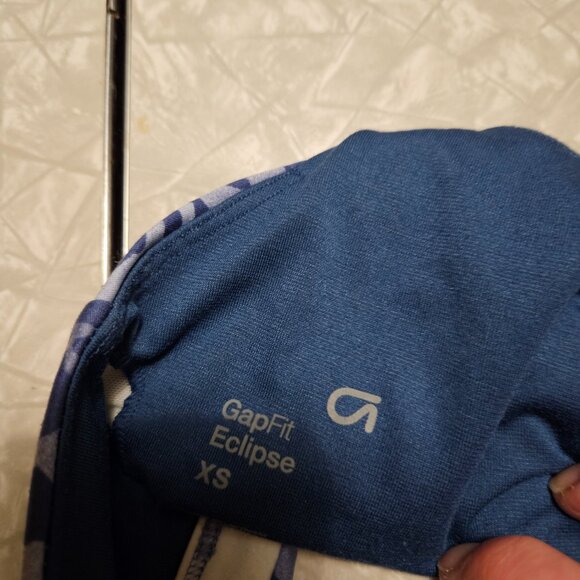 GapFit women's purple leopard print Eclipse sports bra - Picture 4 of 4